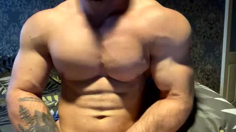 Snapshot of muscularjuggler chatting on 09-16-25, 12:55 muscularjuggler online show from 09-16-25, 12:55