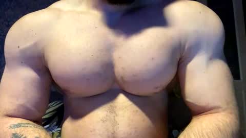 Snapshot of muscularjuggler chatting on 10-03-25, 01:24 muscularjuggler online show from 10-03-25, 01:24