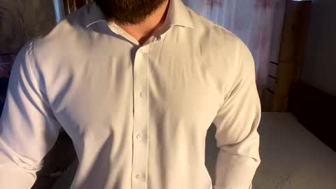 muscularjuggler online show from 04-05-26, 04:20