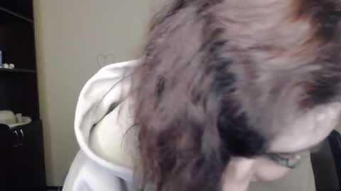 Snapshot of muse_kitty_jenia chatting on 02-15-25, 06:33 Jenya online show from 02-15-25, 06:33