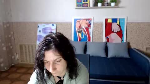Jeneva online show from 07-09-26, 05:28