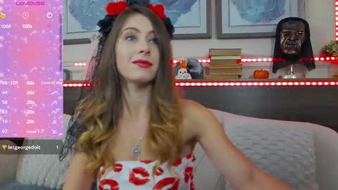 Luna  online show from 10-28-25, 08:22