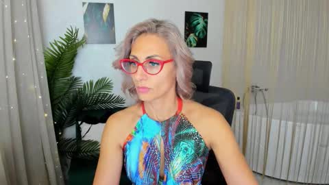 Diana online show from 09-19-25, 11:44