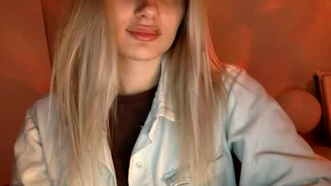 Snapshot of musescorner chatting on 05-25-26, 12:22 musescorner online show from 05-25-26, 12:22