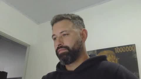 musosc online show from 10-22-25, 01:17