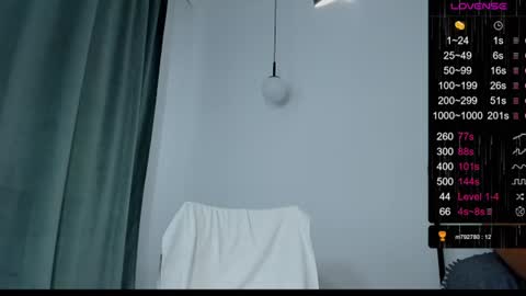 Snapshot of musscle_king chatting on 07-11-26, 10:51 Artemius online show from 07-11-26, 10:51