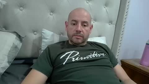 Snapshot of mworlton9 chatting on 05-07-26, 01:33 Maximus online show from 05-07-26, 01:33