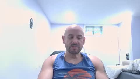 Snapshot of mworlton9 chatting on 05-08-26, 04:45 Maximus online show from 05-08-26, 04:45