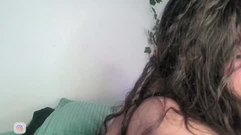 Sara IG   online show from 12-16-24, 10:08