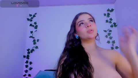 Sara IG   online show from 12-26-24, 10:05