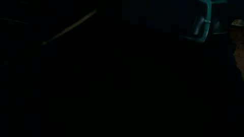 Snapshot of my1love88 chatting on 10-19-25, 04:13 Ask online show from 10-19-25, 04:13