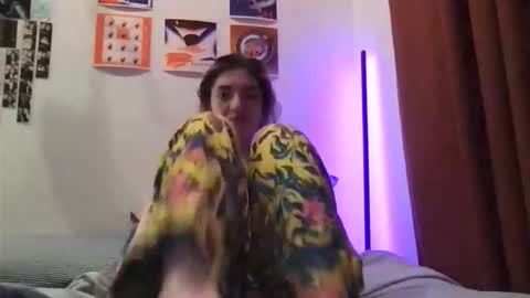 Snapshot of my_kittylily chatting on 02-17-26, 04:42 Lily online show from 02-17-26, 04:42