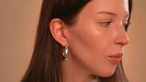 STELLA  Im here today online show from 10-01-25, 04:24
