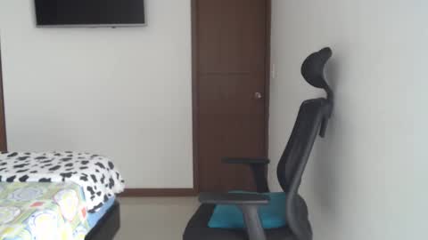 mary and charlie online show from 11-15-25, 03:08