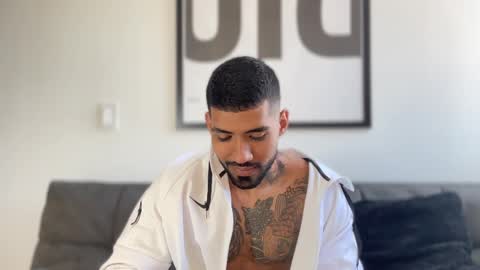 Snapshot of myke_esthetic chatting on 03-02-25, 06:30 Myke esthetic online show from 03-02-25, 06:30