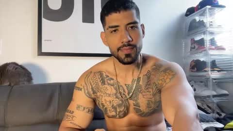 Snapshot of myke_esthetic chatting on 10-14-25, 05:47 Myke esthetic online show from 10-14-25, 05:47