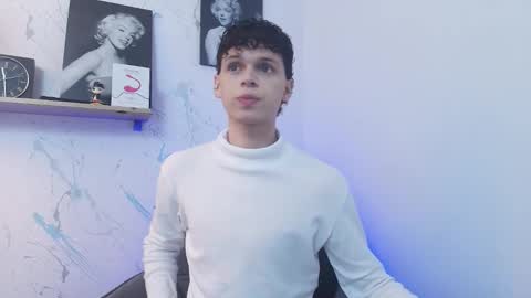 Mykel   online show from 12-01-25, 05:29