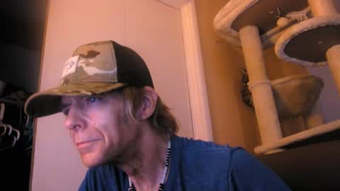 Snapshot of mykingofhearts chatting on 07-02-26, 07:03 Your King of hearts online show from 07-02-26, 07:03