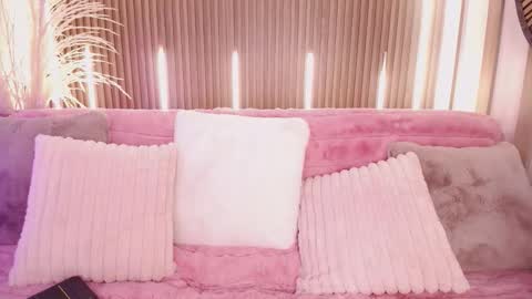 Myla  online show from 09-27-25, 04:17