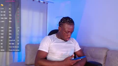 Mylo Wallace  online show from 02-05-26, 01:16