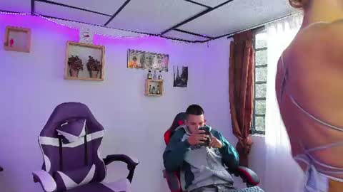 Snapshot of myluandjackhot chatting on 07-17-26, 11:06 Myluandjack online show from 07-17-26, 11:06