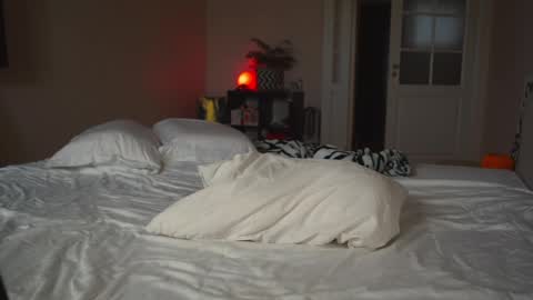 Snapshot of mynaughtynights chatting on 05-29-26, 10:13 Sima online show from 05-29-26, 10:13