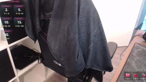 Snapshot of myplaytime1 chatting on 09-20-25, 11:33 myplaytime1 online show from 09-20-25, 11:33