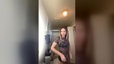 mypreacherswife4 online show from 01-17-26, 04:43