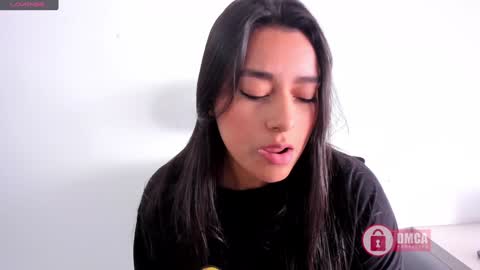 Bella online show from 01-10-25, 04:20