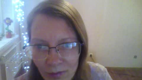 Snapshot of mysterious_blondy chatting on 02-17-26, 07:38 mysterious_blondy online show from 02-17-26, 07:38