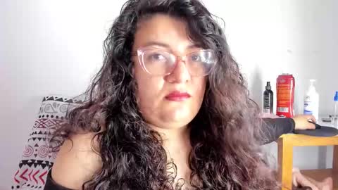 Snapshot of mystery_psique chatting on 12-19-25, 07:10 mystery_psique online show from 12-19-25, 07:10