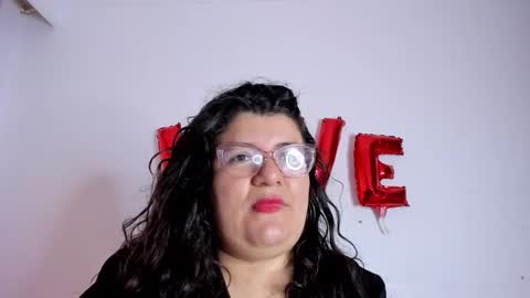 Snapshot of mystery_psique chatting on 02-14-26, 04:37 mystery_psique online show from 02-14-26, 04:37