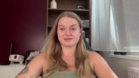 Snapshot of mysteryericax chatting on 06-28-26, 12:33 Erica online show from 06-28-26, 12:33