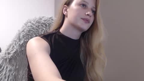 Mystery Girl online show from 03-31-26, 07:03