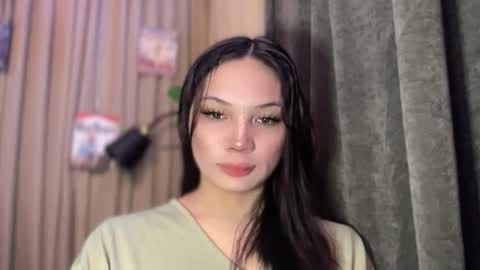 UR GIRL NEXTDOOR online show from 03-09-26, 01:53