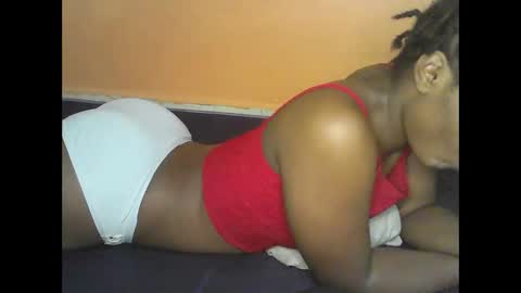 Snapshot of mystic_linna chatting on 05-16-26, 03:03 mystic_linna online show from 05-16-26, 03:03