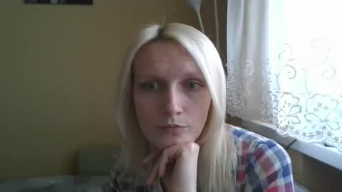 Snapshot of mystical_witch chatting on 06-03-26, 04:12 mystical_witch online show from 06-03-26, 04:12