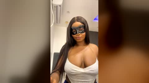 Snapshot of mysticalee1 chatting on 12-03-25, 11:41 BIG BOOTY MYSTICA LEE online show from 12-03-25, 11:41