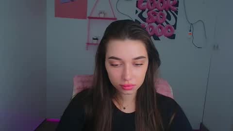 Amelia online show from 04-19-26, 11:09