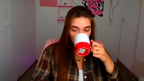 Snapshot of mysticamelia chatting on 07-26-26, 05:37 Amelia online show from 07-26-26, 05:37