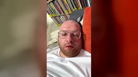 Snapshot of mysticmike1993 chatting on 02-20-26, 01:00 mysticmike1993 online show from 02-20-26, 01:00