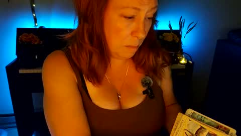 Snapshot of mysticminxxx chatting on 09-29-25, 01:00 Mystic Minxxx online show from 09-29-25, 01:00