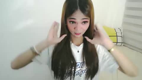 Snapshot of mysticofcum22 chatting on 05-26-26, 10:00 Krestine online show from 05-26-26, 10:00