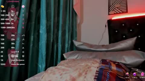 Mystiquets  online show from 04-18-26, 02:15