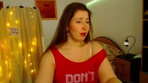 Snapshot of mystydew chatting on 04-24-26, 11:45 MystyDew online show from 04-24-26, 11:45