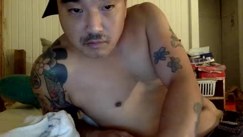 str8 dom alphaAsian Daddy type. sorry not bi or  curious but i dont judgediscrimenate. online show from 11-16-25, 03:50