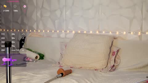 Snapshot of naathasa_ chatting on 01-10-25, 11:22 Naathasa online show from 01-10-25, 11:22