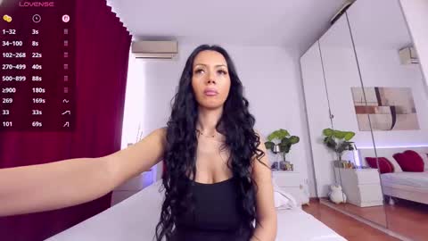 Nadia online show from 11-22-25, 12:26