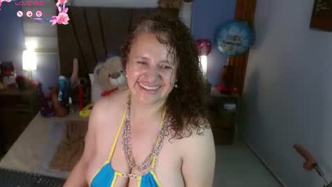 Snapshot of nadia_84 chatting on 06-30-26, 12:28 nadia_84 online show from 06-30-26, 12:28