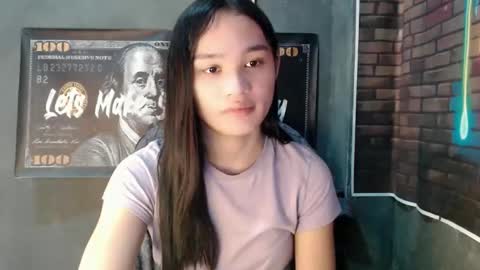 nadiestar online show from 05-12-26, 12:08